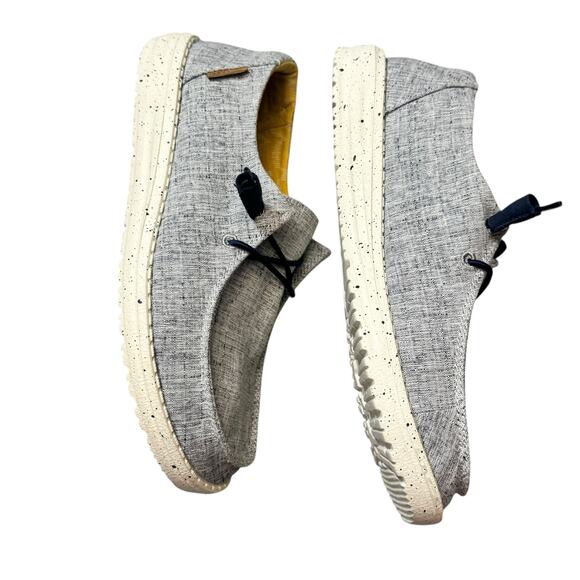 B2. Hey Dude Women's Wendy Chambray Lace-Up Loafer Size 7 - Picture 5 of 12